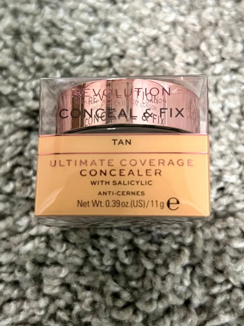 Makeup Revolution Conceal & Fix Ultimate Coverage Concealer- Tan